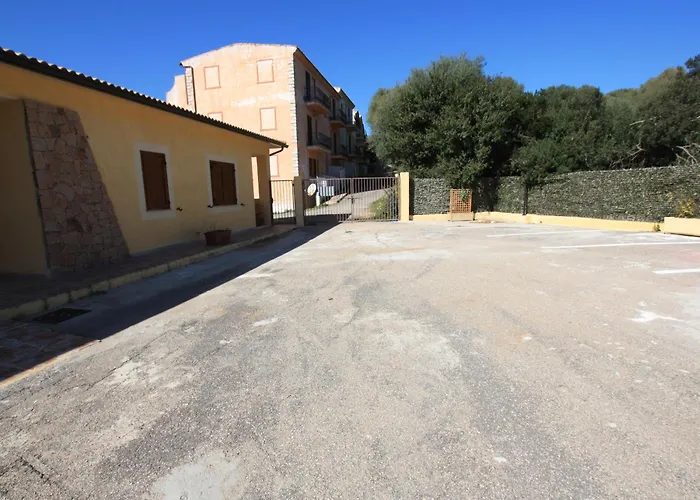 Shr 2 Apartment Badesi